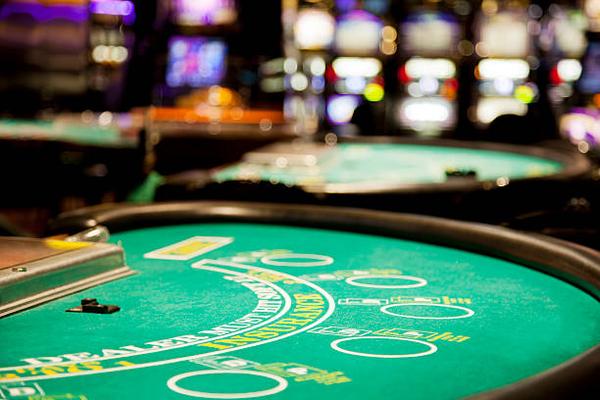 7 Questions About Casino Opening Rumors: Online Casinos in UAE